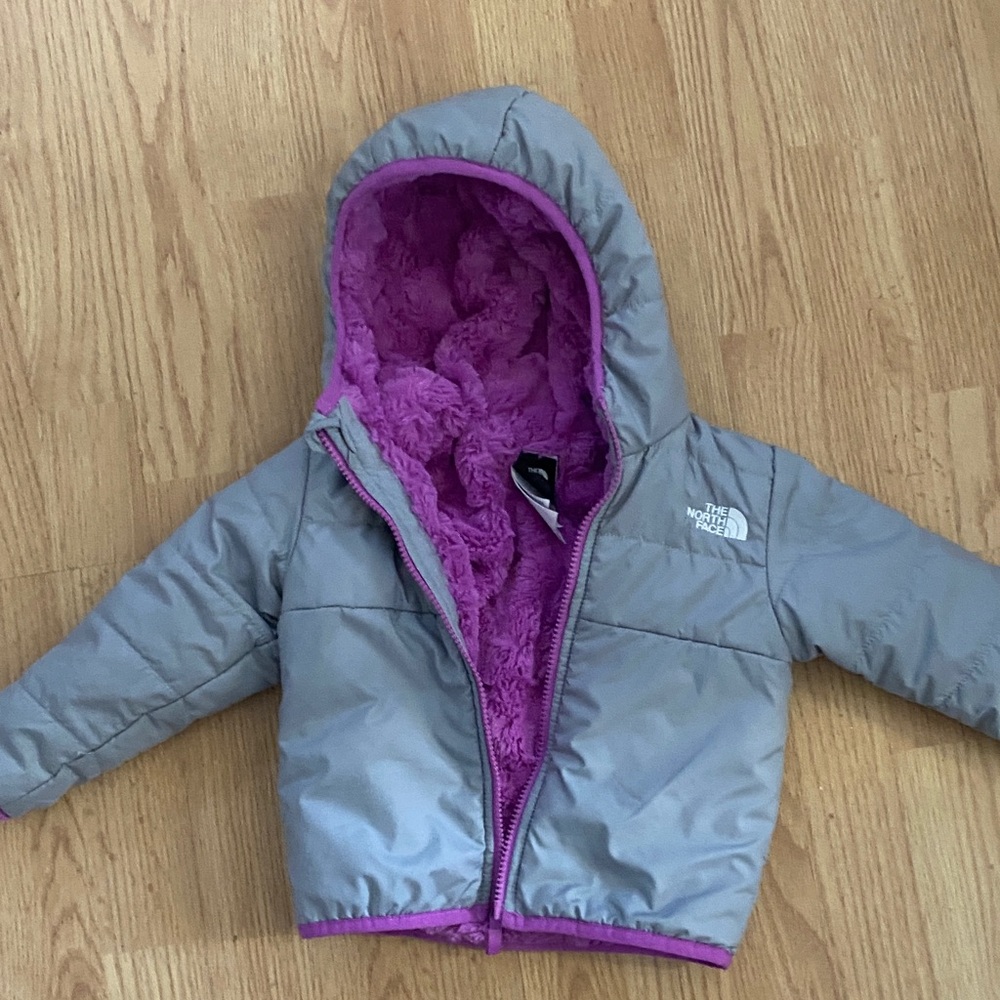 Preowned The North Face toddler fur lined Jacket 12-18 m Excellent